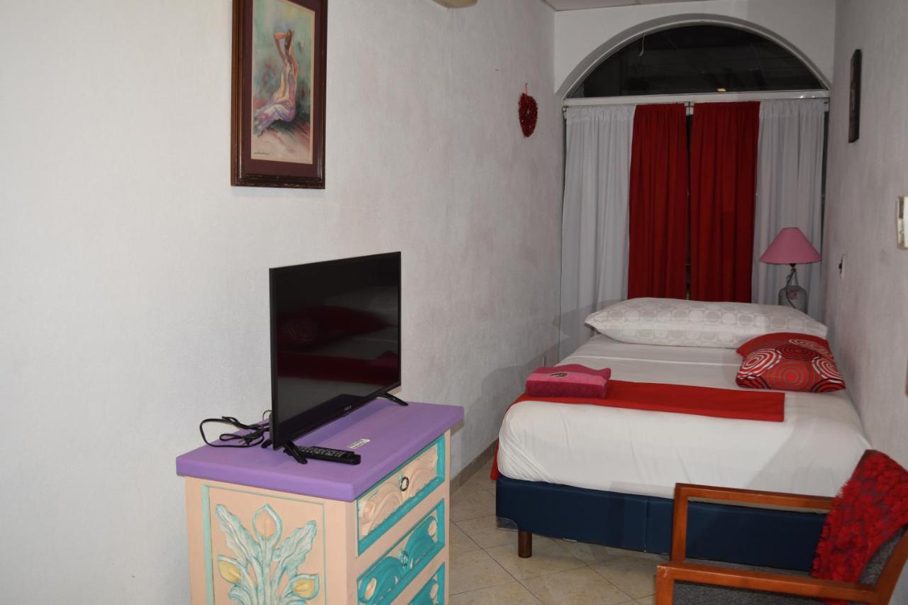 Boutique Basic Hotel 巴亞爾塔港 外观 照片